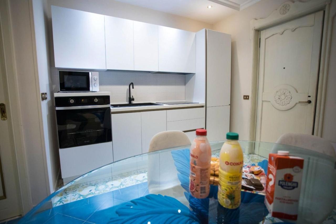 Hause Naty Spaccanapoli Apartment Bagian luar foto