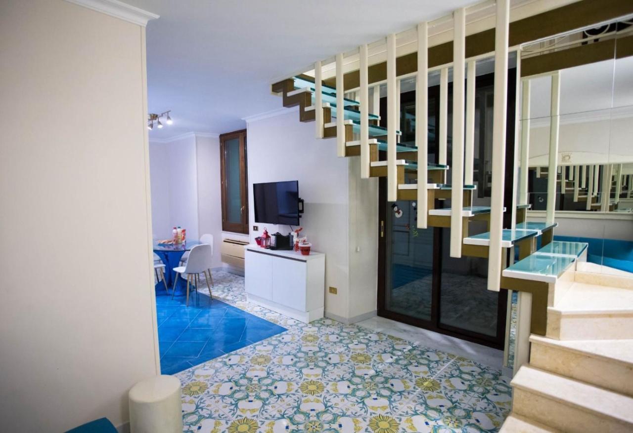 Hause Naty Spaccanapoli Apartment Bagian luar foto