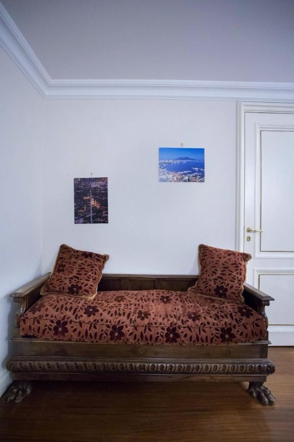 Hause Naty Spaccanapoli Apartment Bagian luar foto