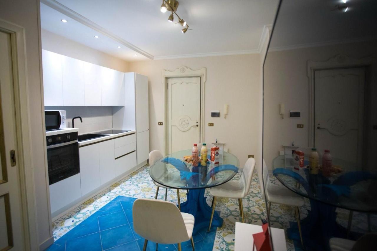Hause Naty Spaccanapoli Apartment Bagian luar foto